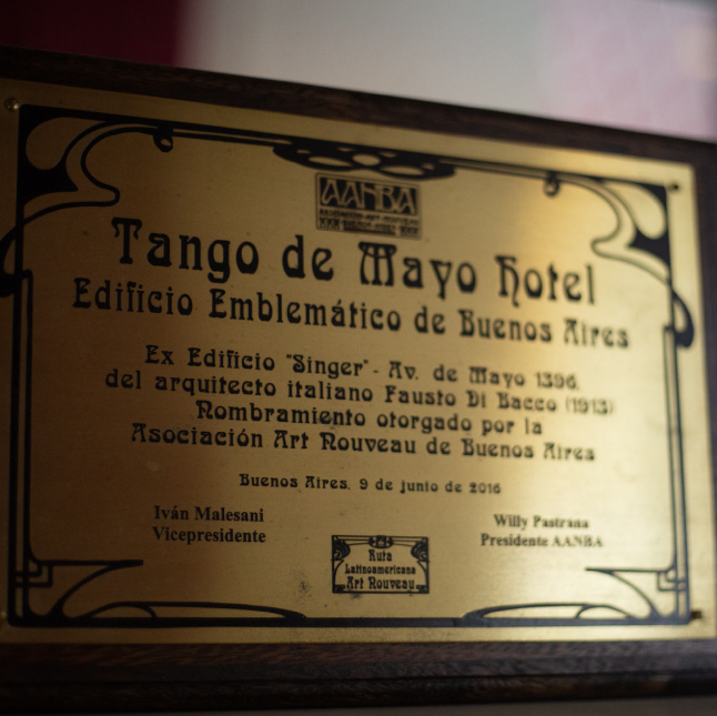 Hotel Tango de Mayo